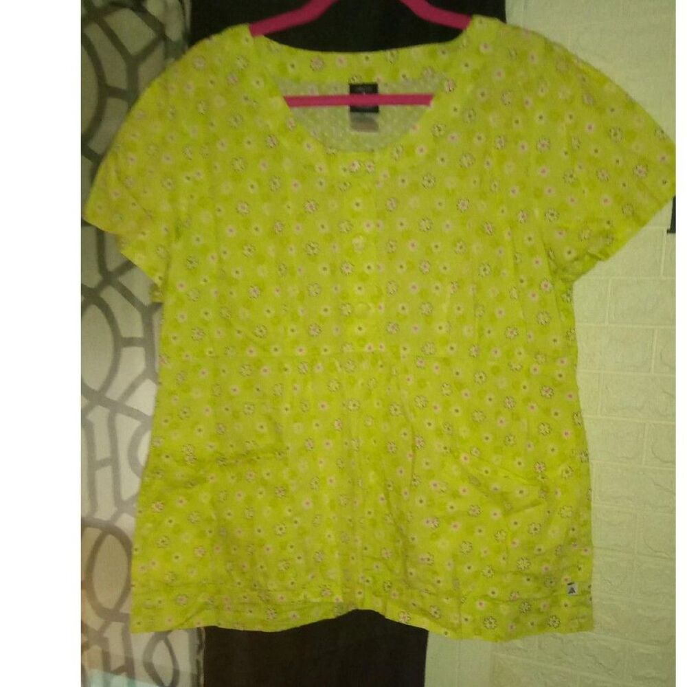 Cherokee Studio Womens Light Green Flower CNA Smock sz XL .....B5